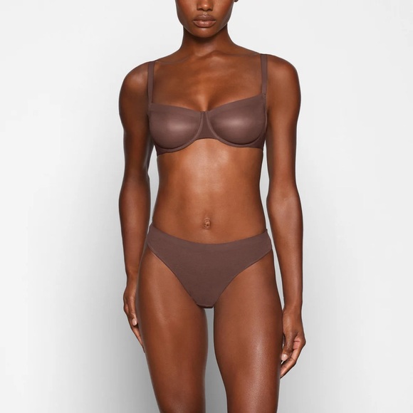 SKIMS Other - SKIMS No Show Unlined Balconette Bra